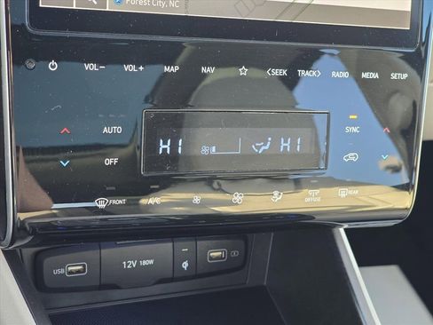 Used 2024 Hyundai Tucson Limited image 19