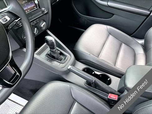 Used 2018 Volkswagen Jetta Wolfsburg Edition FWD image 12