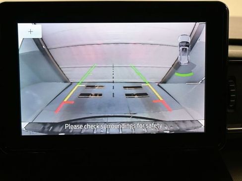 Used 2020 Ford Explorer XLT w/ Equipment Group 202A image 21