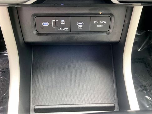 Used 2025 Hyundai Tucson Limited AWD/4WD image 35