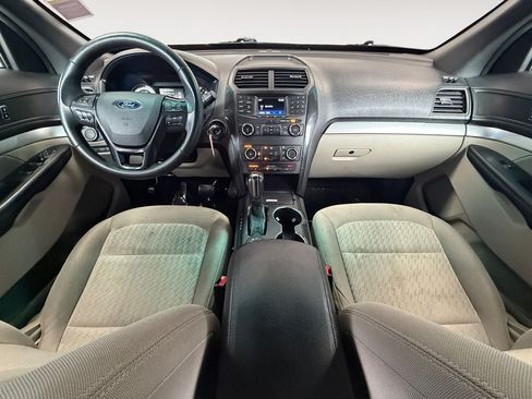 Used 2018 Ford Explorer 4WD image 11