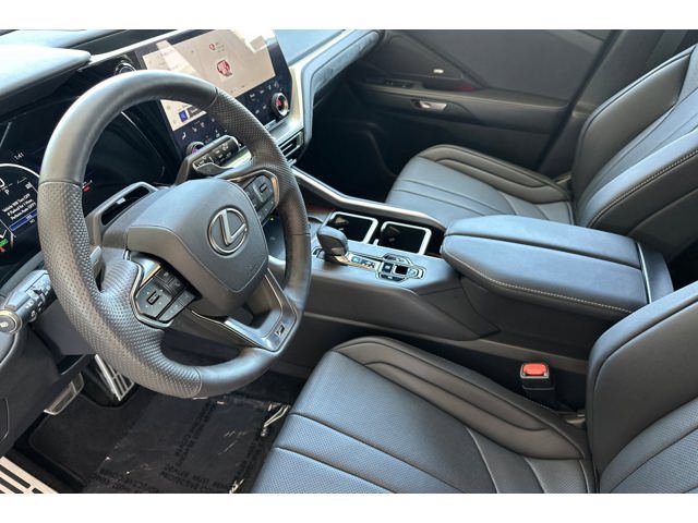 Certified 2025 Lexus TX 500h AWD w/ Technology Package image 10