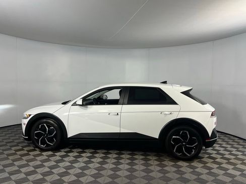 Used 2024 Hyundai Ioniq 5 SE image 10