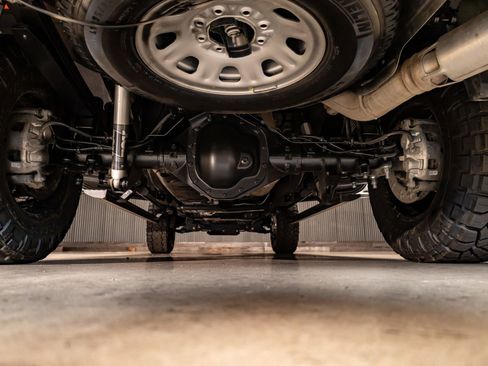 Used 2025 GMC Sierra 2500 AT4 w/ AT4 Premium Plus Package image 15