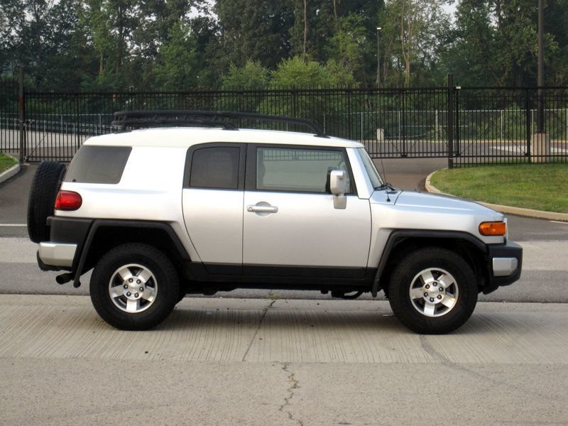 Used 2008 Toyota FJ Cruiser 4WD w/ Convenience Pkg image 9