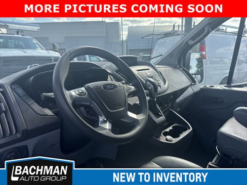 Used 2019 Ford Transit 150 130 Low Roof RWD image 9