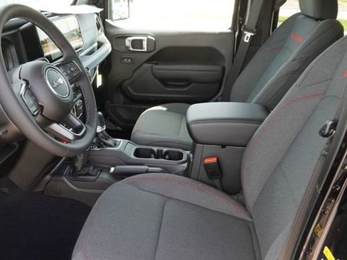 New 2026 Jeep Wrangler Unlimited Rubicon AWD/4WD image 18