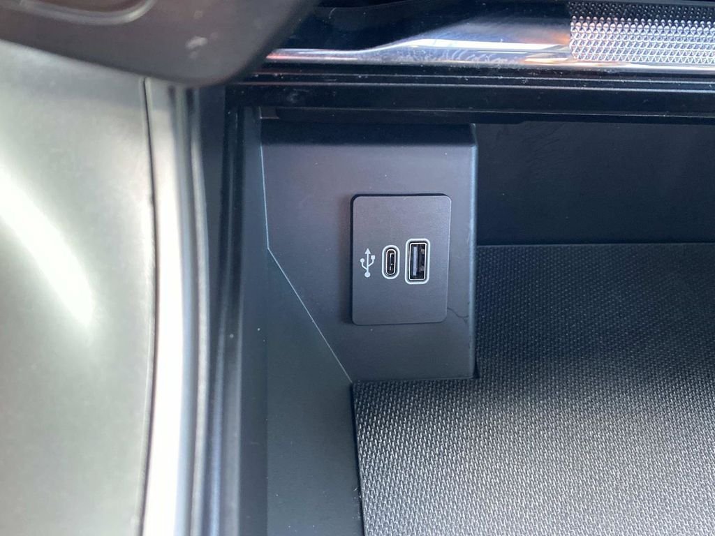 Used 2026 Ford F150 Lariat w/ Equipment Group 501A Mid AWD/4WD image 32
