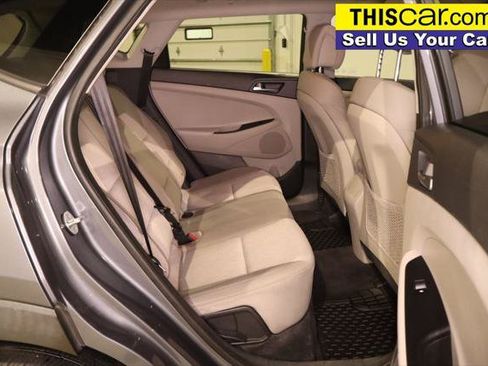 Used 2017 Hyundai Tucson SE w/ SE Popular Package 02 FWD image 24