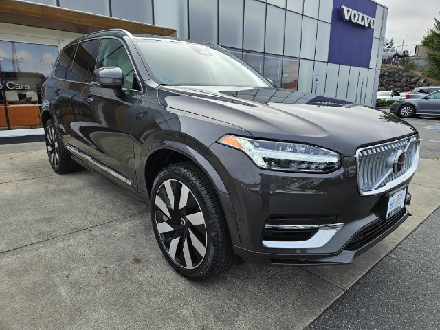 Certified 2023 Volvo XC90 T8 Ultimate w/ Protection Package Premier AWD/4WD image 3