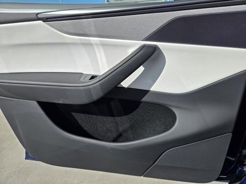 Used 2026 Tesla Model Y Long Range image 17