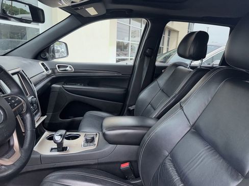 Used 2014 Jeep Grand Cherokee Limited AWD/4WD image 2