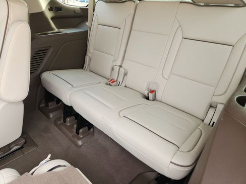 Used 2022 GMC Yukon Denali image 35
