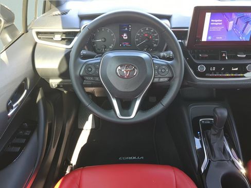 Used 2023 Toyota Corolla SE FWD image 12