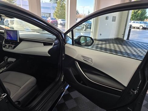 Certified 2025 Toyota Corolla FX image 41