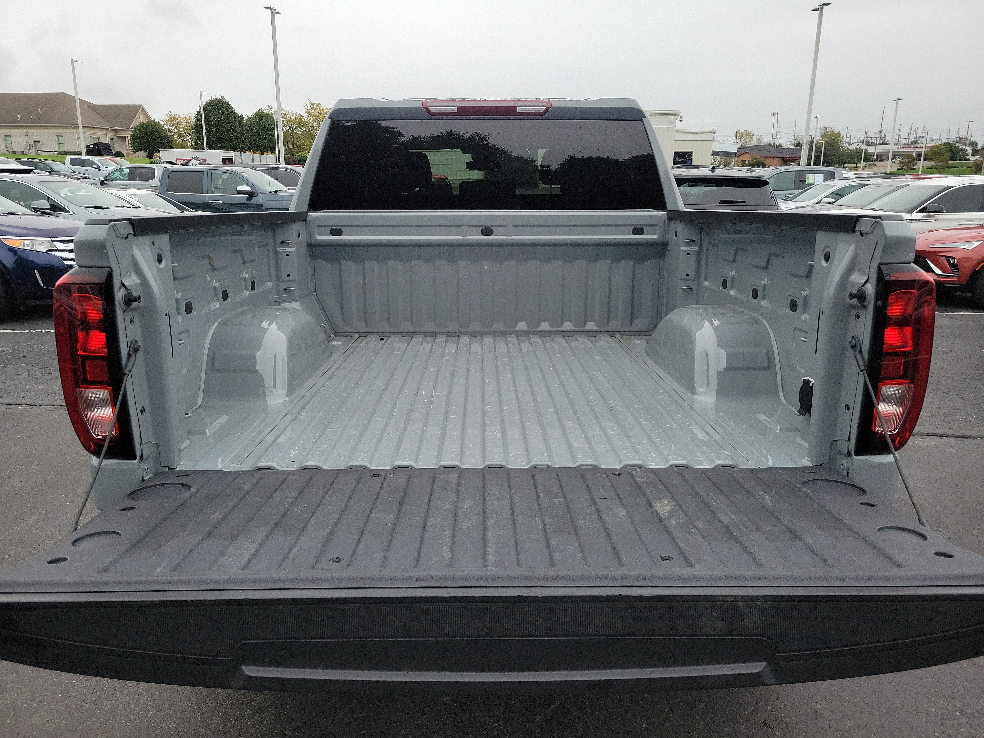 Used 2024 GMC Sierra 1500 Elevation AWD/4WD image 7