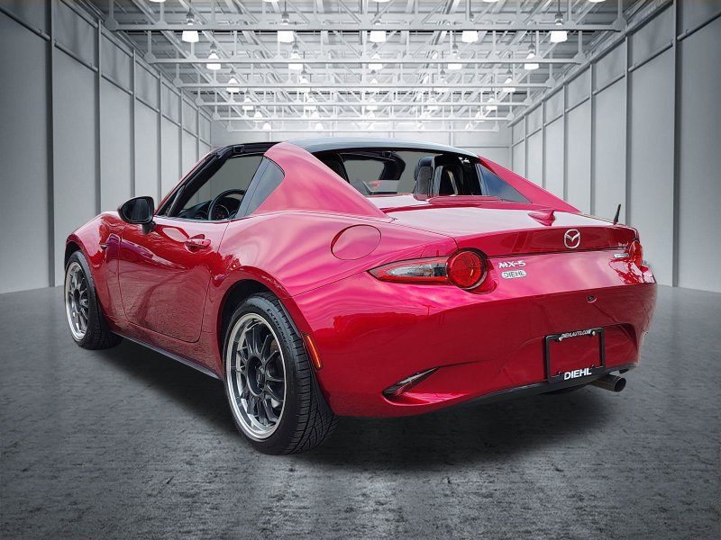Used 2022 MAZDA MX-5 Miata RF Grand Touring RWD image 13