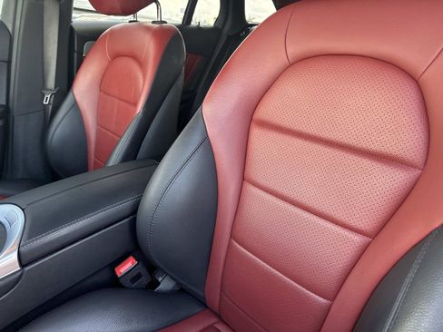 Certified 2022 Mercedes-Benz GLC 300 image 17