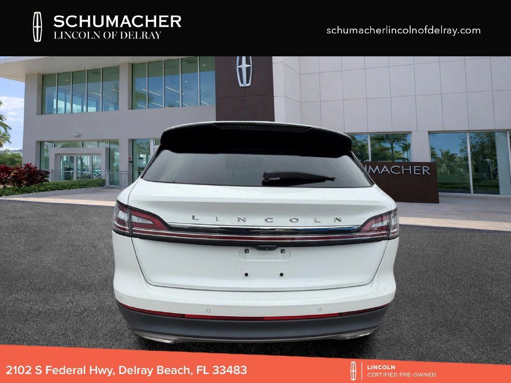 Used 2022 Lincoln Nautilus FWD w/ Premium Package image 6