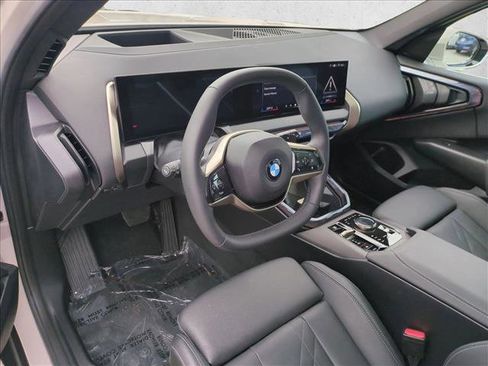 Certified 2025 BMW X3 xDrive30i w/ Premium Package AWD/4WD image 10