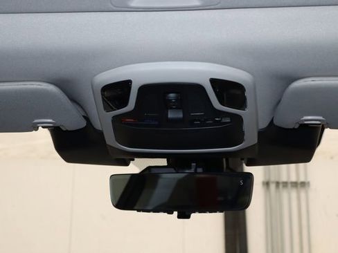 Used 2024 Subaru Outback Touring image 32