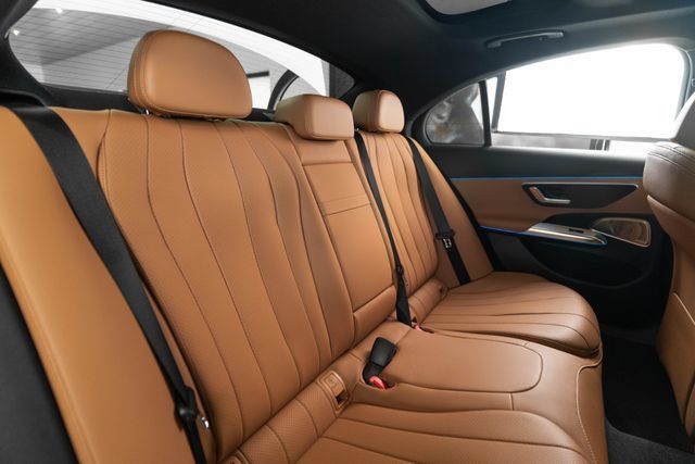 New 2026 Mercedes-Benz E 350 4MATIC Sedan image 32