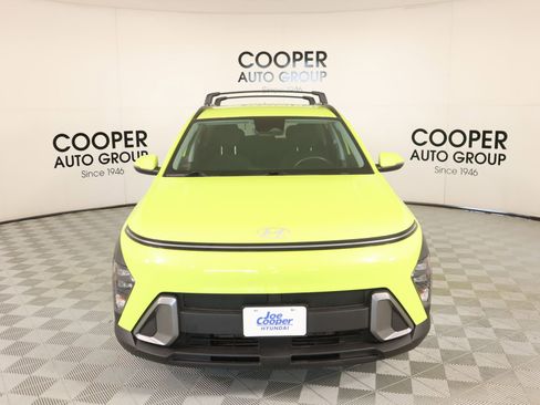 Used 2024 Hyundai Kona SEL w/ Convenience Package FWD image 9