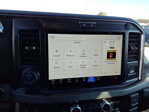 Certified 2025 Ford F350 Platinum image 18