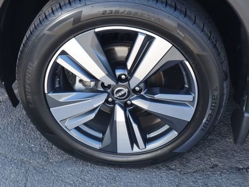 Used 2023 Nissan Rogue SL w/ SL Premium Package FWD image 14