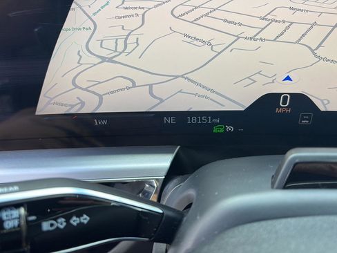 Used 2023 Cadillac Lyriq 2WD image 14