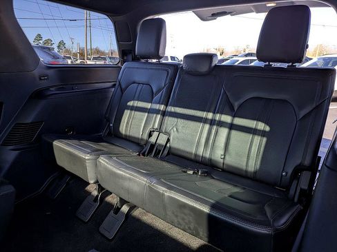 Used 2019 Ford Expedition Limited w/ Equipment Group 301A image 32