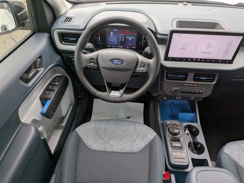 New 2025 Ford Maverick XLT w/ XLT Luxury Package image 17