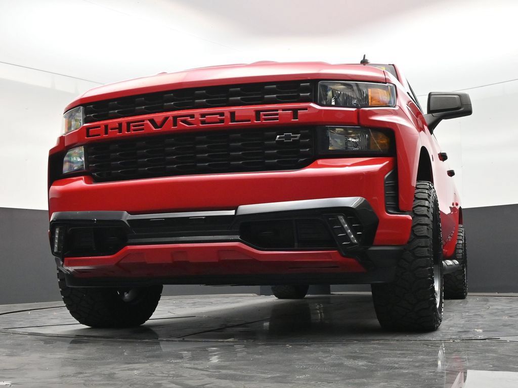 Used 2021 Chevrolet Silverado 1500 Custom w/ LPO, Blackout Package RWD image 27