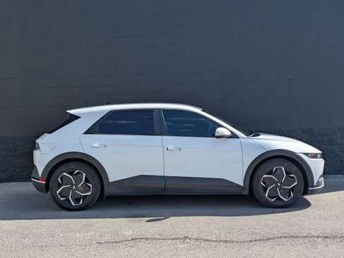 Used 2022 Hyundai Ioniq 5 SE AWD/4WD image 4