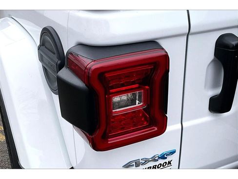 Used 2023 Jeep Wrangler Sahara w/ Cold Weather Group image 33