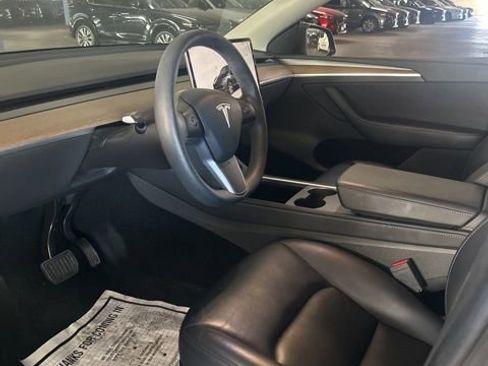 Used 2023 Tesla Model Y Long Range image 7