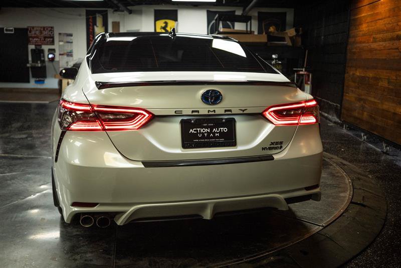 Used 2022 Toyota Camry XSE FWD image 6