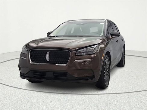 Used 2022 Lincoln Corsair Reserve w/ Sport Package image 2