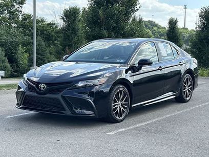 Used 2021 Toyota Camry SE w/ Cold Weather Package