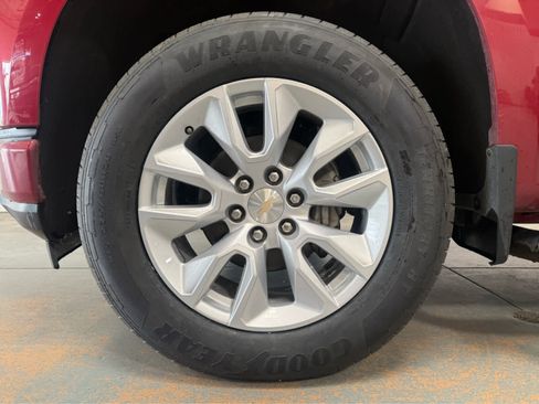Used 2020 Chevrolet Silverado 1500 RST AWD/4WD image 4
