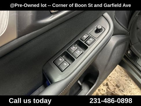 Used 2019 Subaru Outback 2.5i Premium AWD/4WD image 16