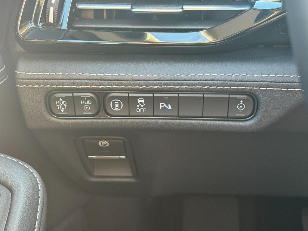 Certified 2026 Acura MDX w/ Advance Package AWD/4WD image 23