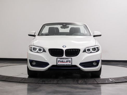 Used 2019 BMW 230i Convertible w/ Convenience Package RWD image 16