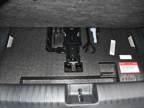 Used 2025 Honda Accord Sport image 36