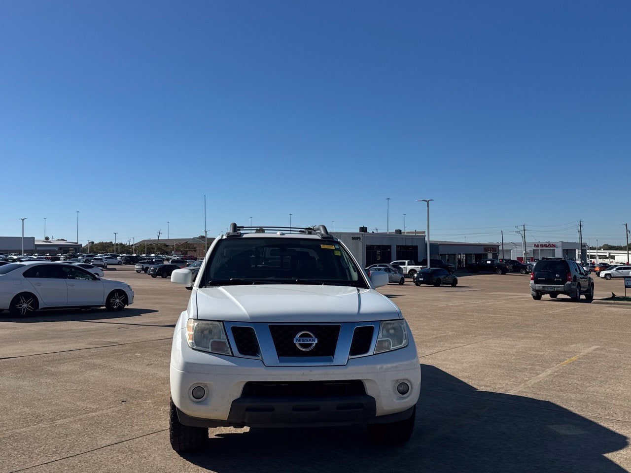 Used 2015 Nissan Frontier PRO-4X w/ Pro-4x Luxury Package AWD/4WD image 5