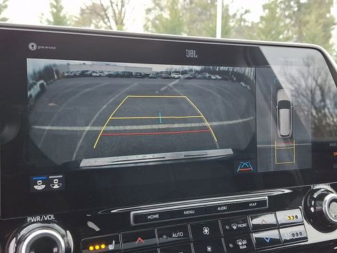 Used 2022 Toyota Highlander Limited image 20