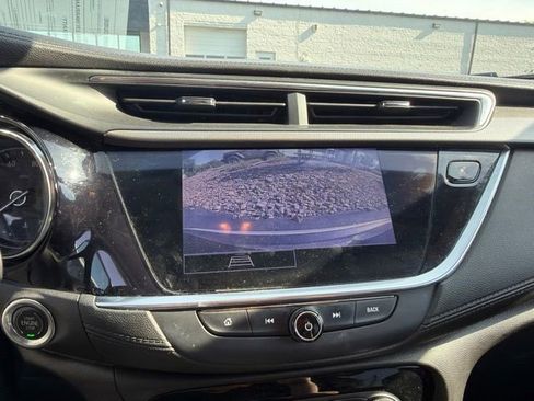 Used 2020 Buick Encore GX Preferred w/ Cold Weather Comfort Package FWD image 12