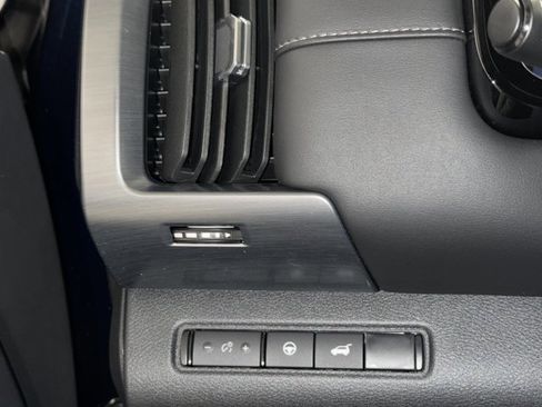 New 2026 Nissan Pathfinder SL image 19