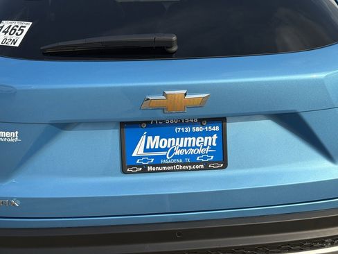 New 2026 Chevrolet Trax LT w/ Sunroof Package image 13