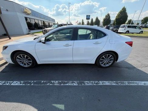Used 2019 Acura TLX FWD image 2